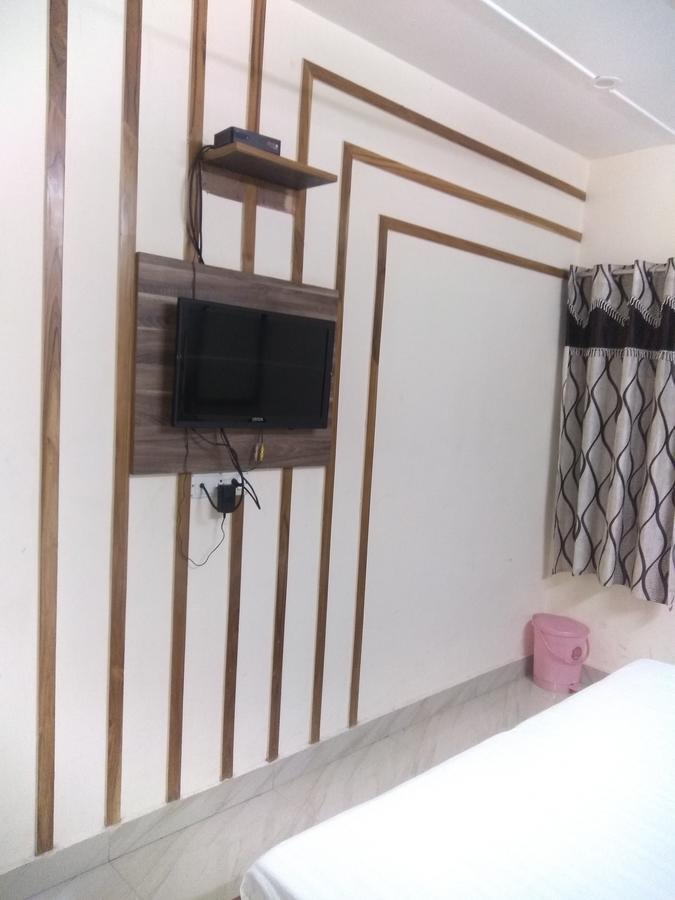 Hotel Palace Hoshiarpur エクステリア 写真